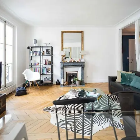 アパート Spacieux Appartement, Marais, 2 Chambres パリ